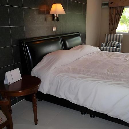Highway Hotel HHQ Zewnętrze zdjęcie